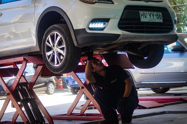 Talleres de Reparación y Mantenimiento de Vehículos